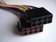 Штекер для подключения магнитолы