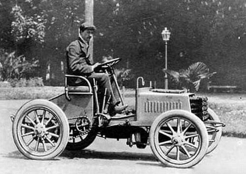 Фотографии. Ретро автомобиль Bugatti Type 2 