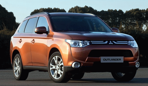 Автомобиль Mitsubishi Outlander 2013 года